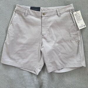 Commission shorts classic 7” lululemon size 34 NWT